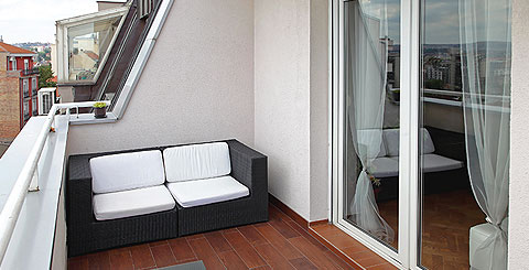 Simulador de pintado, pinturas CPP, bases, látex, esmaltes y óleos, balcones / patios, Perú